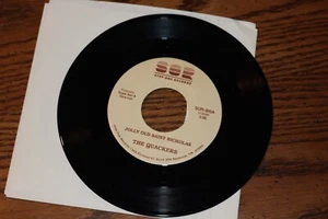 VINYL 45 BY THE QUACKERS JOLLY OLD ST NICHOLAS B/W UP ON THE HOUSE TOP UNPLAYED - Picture 1 of 2