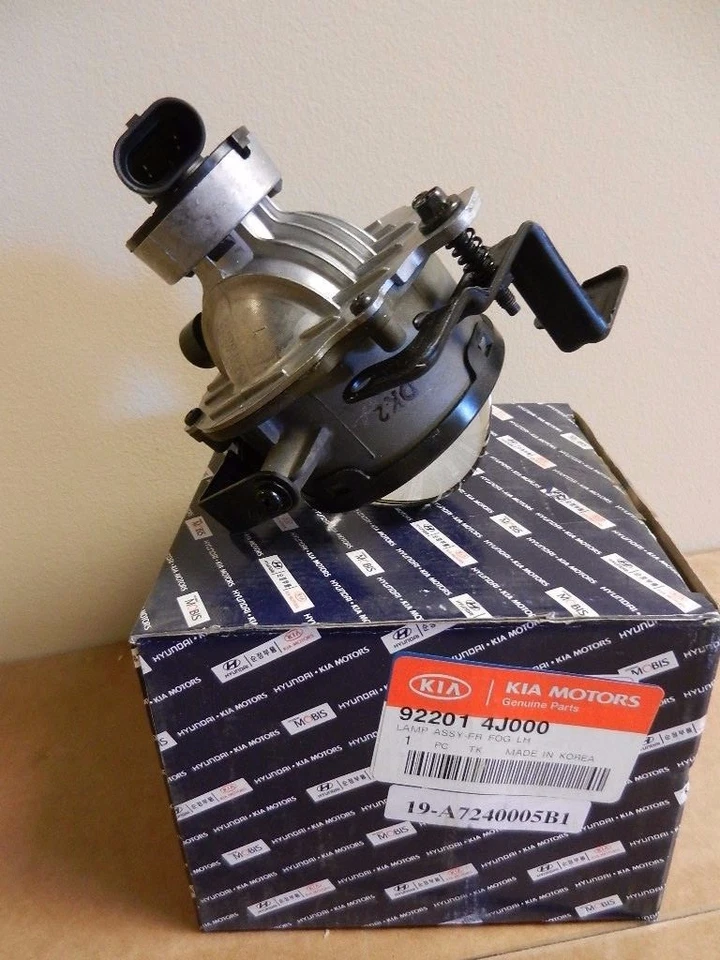 Luz antiniebla de vidrio para conductor izquierdo Oringal OEM 07-2008 Hyundai Entourage 92201-4J000 Foto 1 de 3