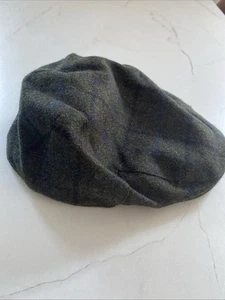 Barbour Flat Cap Herringbone Wool Tweed Plaid Mens Size 7 Med 57 cm Approx SAS - Picture 1 of 5