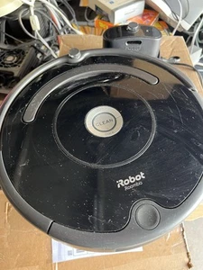 iRobot Roomba 675 Robot Vacuum Cleaner w/ Charger untested - Picture 1 of 4