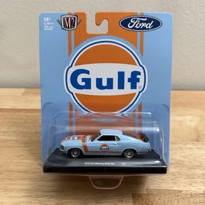 2025 M2 Machines Gulf Oil 1970 Ford Mustang Boss 302 - Auto Drivers - NEW - Picture 1 of 5