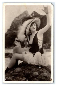 Risqué Flapper pinup RPPC Mack Sennett BATHING BEAUTIES 1918 hollywood Movies - Picture 1 of 2