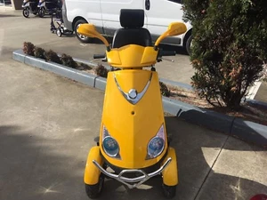 4wheel ozrider es028 mobility scooters - Picture 1 of 6