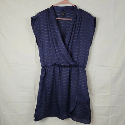 Vestido envolvente Aqua para mujer azul geométrico manga corta cuello sobrepelliz talla mediana Foto 1 de 4