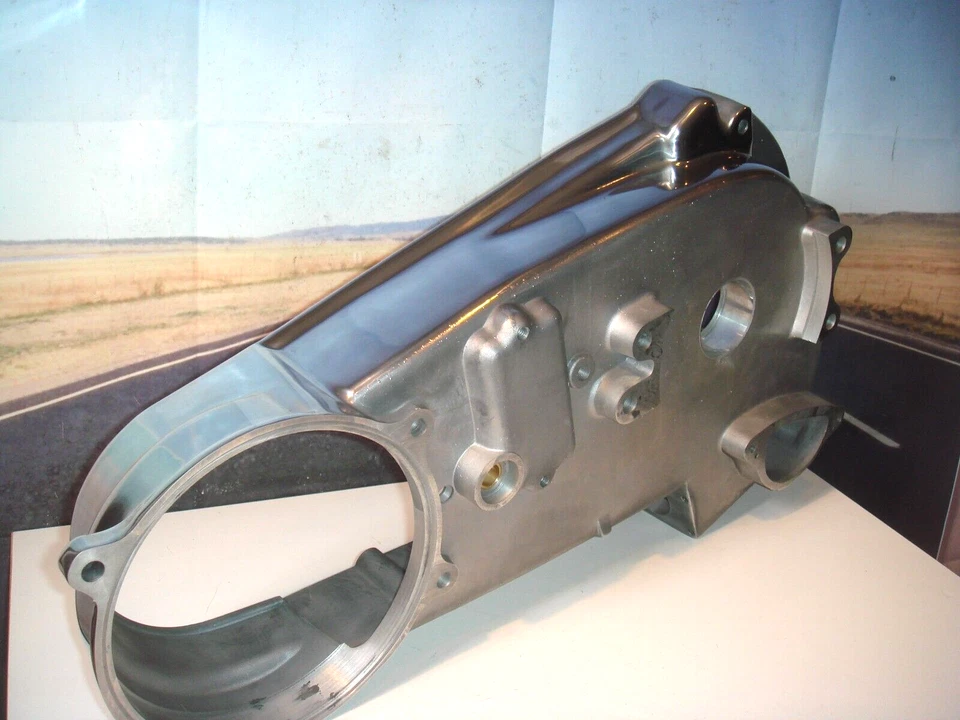 Cubierta primaria interior pulida Harley FX FXE 9 orificios reforzada V-Twin 43-0137 X2 Foto 1 de 4