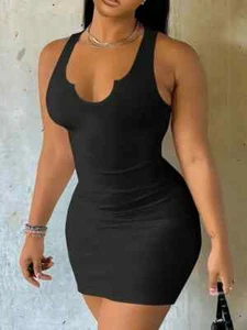 Plus Size Slim Fit Bodycon Black Dress - Size 26/5XL - BNNT - Picture 1 of 19