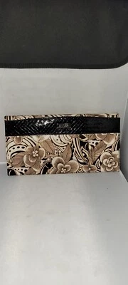 Miche Classic Shell Leila Beige Black Floral Brand New  - Image 1 of 4