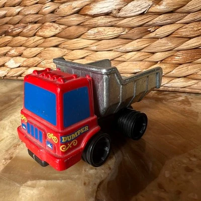 Camiones de volteo diecast fabricación vintage año vehículo 1979 Foto 1 de 4