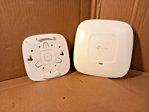 TP-LINK EAP225 AC1200 WIRELESS DUAL BAND V2.0 +STAFFA A PARETE  - Foto 1 di 16