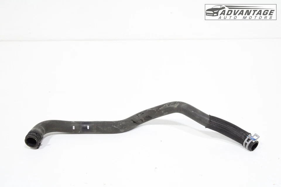 Chevrolet Camaro 2016-2024 motor radiador refrigeración refrigerante tubo manguera OEM Foto 1 de 4