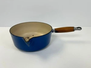 Le Creuset 20cm Kochtopf, blau emailliertes Gusseisen mit Holzgriff - Bild 1 von 5