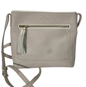 Kate Spade New York Umhängetasche Chester Pebbled Leder Street Dessi Beige - Bild 1 von 17