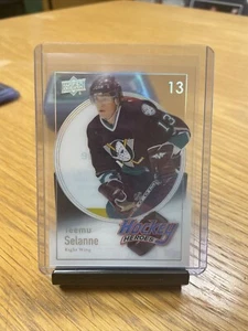 2023-24 Upper Deck Extended Hockey Heroes #21 Ducks - Bild 1 von 2