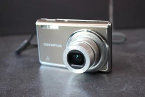 Olympus FE-5035 14.0MP Digital Camera - Picture 1 of 10
