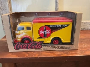 1949 White Delivery Truck Bank Coca-Cola never - Picture 1 of 6