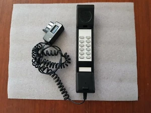 Téléphone Vintage Noir Agrée DGPT 95.785.P date 12/12/1995 Rare et fonctionnel - Picture 1 of 3