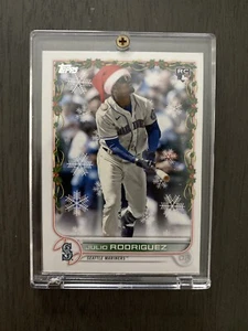 2022 Topps Holiday Julio Rodriguez HW44 ULTRA RARE SSP 821 SANTA HAT - Picture 1 of 2