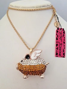 BETSEY JOHNSON COLOR 2 CRYSTAL RHINESTONE WING PIG GOLD PLATED PENDANT NECKLACE - Picture 1 of 1