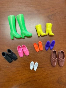 Vtg Barbie Doll 8 pairs Shoes Lot Pumps, Boots, Tennis Shoes, Pumps - Picture 1 of 2