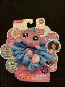Scrunchmiez Squishie Haar Scrunchy Rucksack Clip Spielzeug Serie 1 - Bild 1 von 2