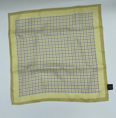 Двусторонние оттенки желтого с серебристым и кремовым с квадратным карманом 100% шелк 14x14 - Изображение 1 из 4