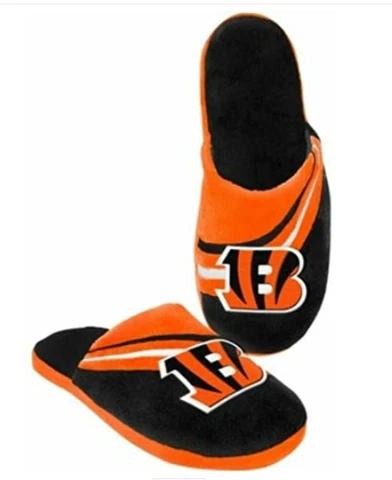 Cincinnati Bengals Logo Men's Slippers Small to X-Large Cover