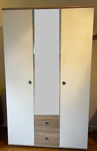 Kleiderschrank weiß/Eiche mit Spiegel - Bild 1 von 8