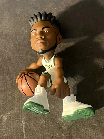 smALL-STARS Micro Minis NBA Giannis Antetokounmpo #34 3" Figure Cover