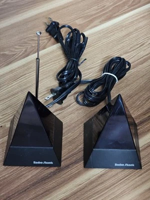 Radio Shack Wireless Remote Control Extender Transmitter / Receiver Pair - Image 1 of 3