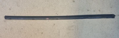 Sello de ajuste superior interior derecho conductor Porsche 924 (1975-1989) Foto 1 de 4