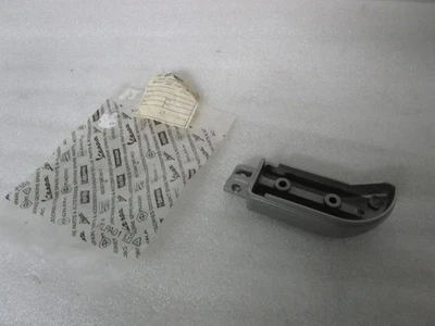 Base de pé de passageiro esquerdo Moto Guzzi Audace 1400 - Imagem 1 de 4