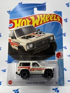 Hot Wheels 2023 Nissan Patrol Custom 20/250 HW J-Imports 1/10 MOTUL K&N - Foto 1 di 11