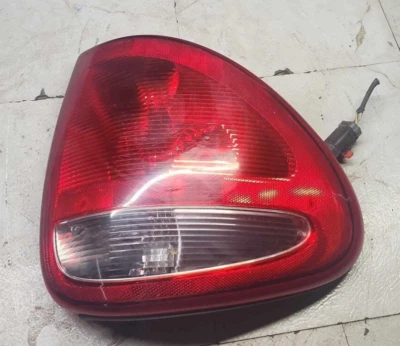 CARAVANA TOWN & COUNTRY 2004-2007 MONTAJE DE LUZ TRASERA IZQUIERDA LADO CONDUCTOR Foto 1 de 4