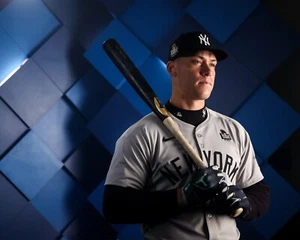 Aaron Judge Gameday Studio Pose New York Yankees 8x10 MLB Baseball Photo - Picture 1 of 1