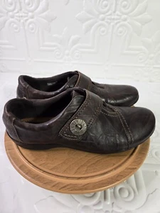 Clarks Artisan Kessa Betty Women's Brown Leather Loafers/Shoes Slip-On Size 9W - Picture 1 of 13