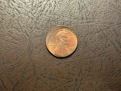 1979 Off Center Lincoln Cent - Image 1 of 2