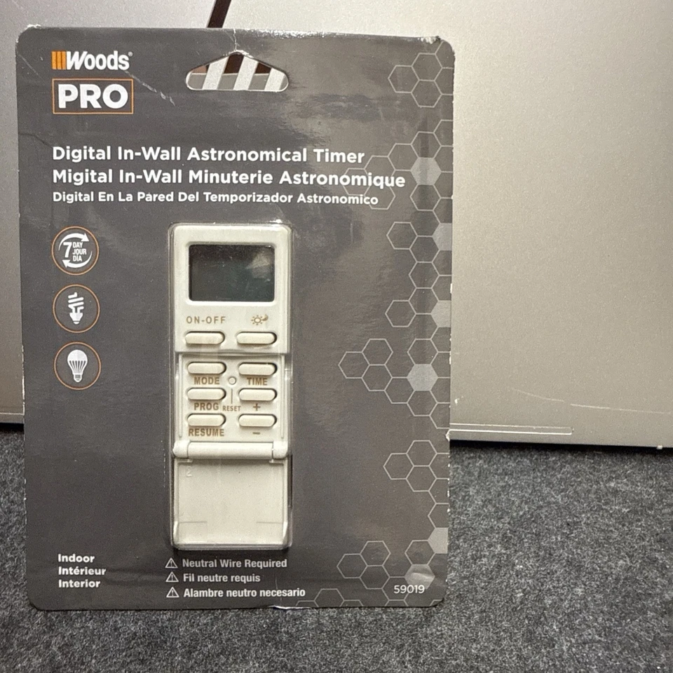 Woods 59019 Temporizador digital astronómico de pared de 7 días con seguimiento solar blanco Foto 1 de 3