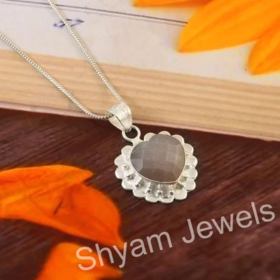 Argento Sterling Gemma Ciondolo Forma Cuore Grigio Pietra di Luna con Catenina - Immagine 1 di 4
