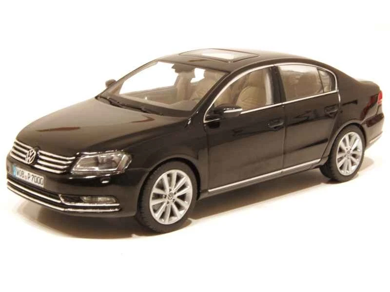 Volkswagen Passat Variant 2011 - Schuco - Immagine 1 di 1