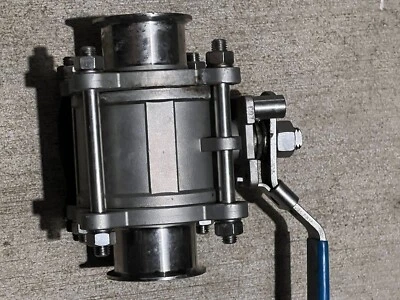 2-1/2" 3 Piece Full Port Ball Valve Clamp Ends 316 Stainless Sanitary WOG1000 - Image 1 of 2
