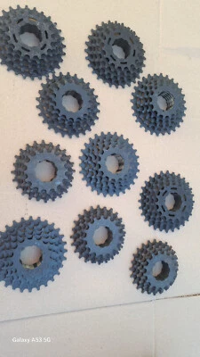 Vintage Shimano Uniglide 6 speed cassette, NOS - Image 1 of 4