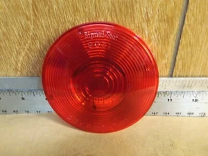 Napa / Federal Mogul – Signal-Stat Plastic Red Taillight Lens – P/N: 9031 (NOS) - Picture 1 of 9