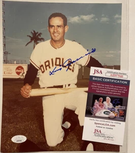 Luis Aparicio Signed Autograph 8x10 Photo Auto COA JSA MLB Red Sox Orioles HOF - Picture 1 of 2