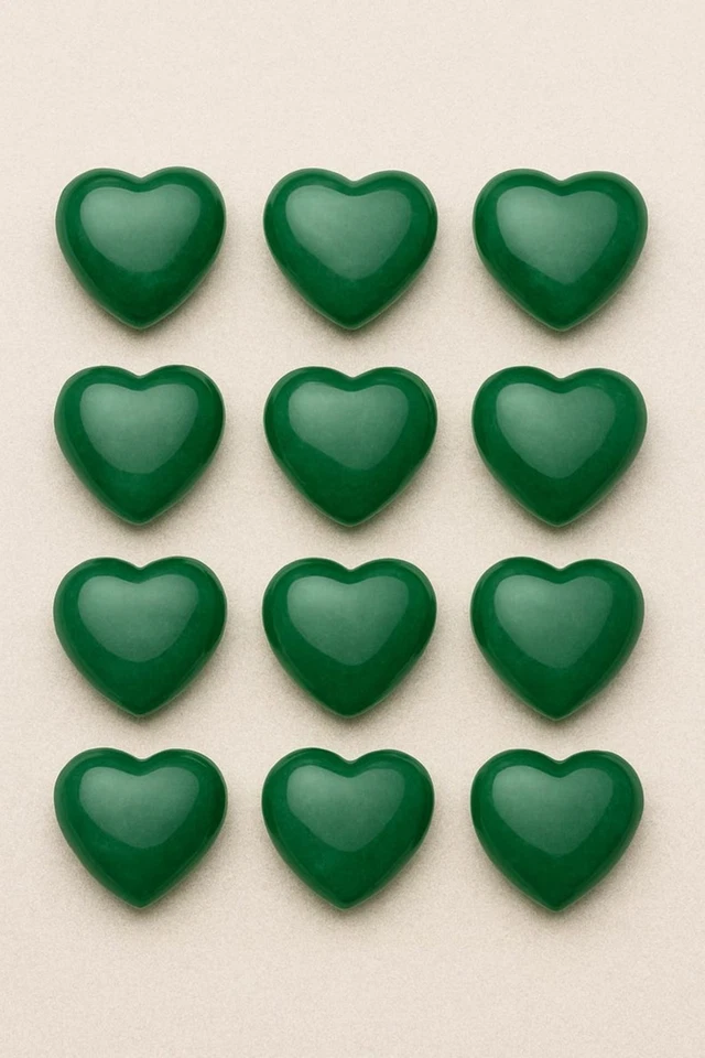 Natural Green Onyx Heart Cabochon Gemstone for Bright Green Elegant Jewelry - Image 1 of 4