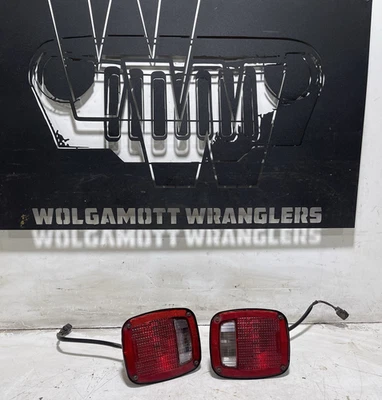 Задние тормозные фонари задние фонари для водителя и пассажира 98-06 Jeep TJ Wrangler от оригинального производителя CC 6D - Изображение 1 из 4