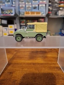 Vanguards VA11101 Land Rover Serie 1 verde chiaro 60° anniversario, scala 1/43 - Foto 1 di 10