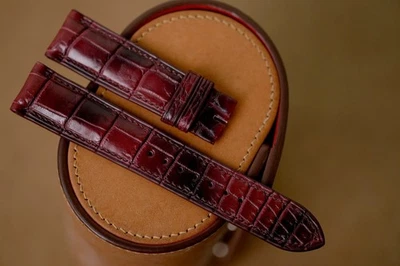 Pulseira feita à mão bordeaux vermelha JLC Jaeger LeCoultre tamanho 20/18 (ou qualquer tamanho de comprimento) - Imagem 1 de 4