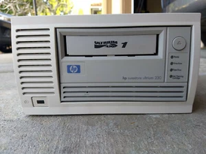 HP Surestore Ultrium 230 Backup Tape SCSI Cable, Cleaning Tape, SCSI Card, Tapes - Picture 1 of 5