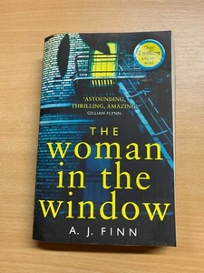 2018 1ST Edizione a J Finn " The Woman IN Finestra " Narrativa Libro Brossura - Imagen 1 de 13