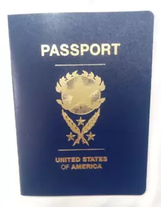 The Jason Bourne Collection Bonus DVD & Passport ONLY - Imagen 1 de 8